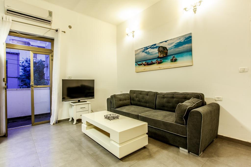 Chic Apartments By The Beach เทลอาวีฟ ห้อง รูปภาพ