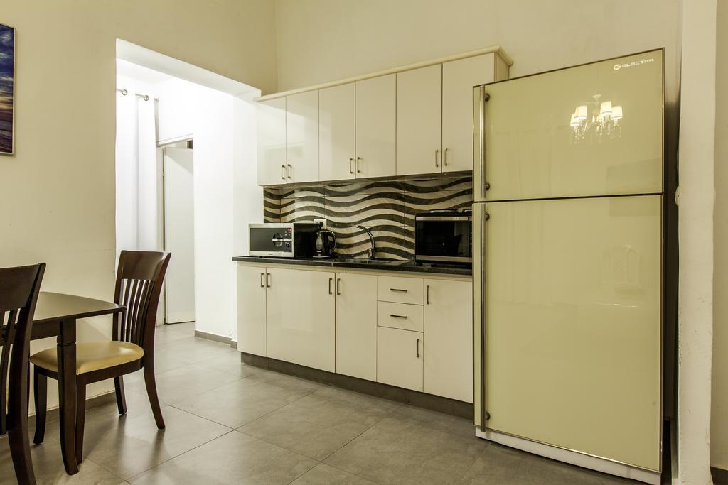 Chic Apartments By The Beach เทลอาวีฟ ห้อง รูปภาพ