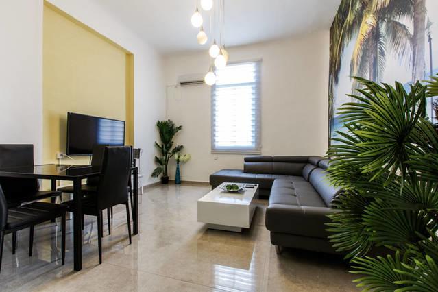 Chic Apartments By The Beach เทลอาวีฟ ภายนอก รูปภาพ