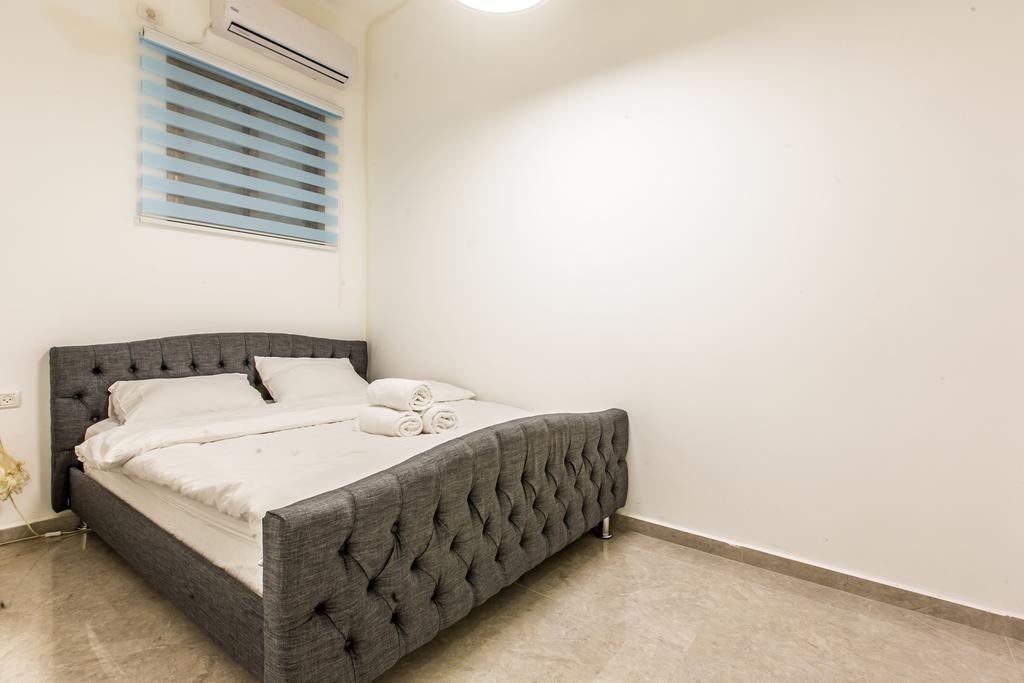 Chic Apartments By The Beach เทลอาวีฟ ภายนอก รูปภาพ